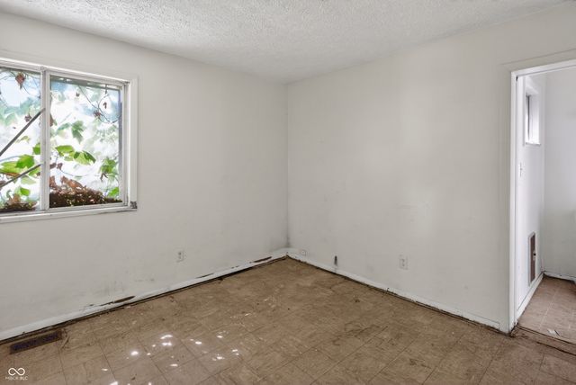 8538 Montery Road, Indianapolis, IN 46226