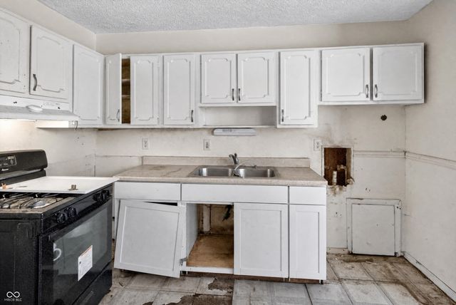 8538 Montery Road, Indianapolis, IN 46226