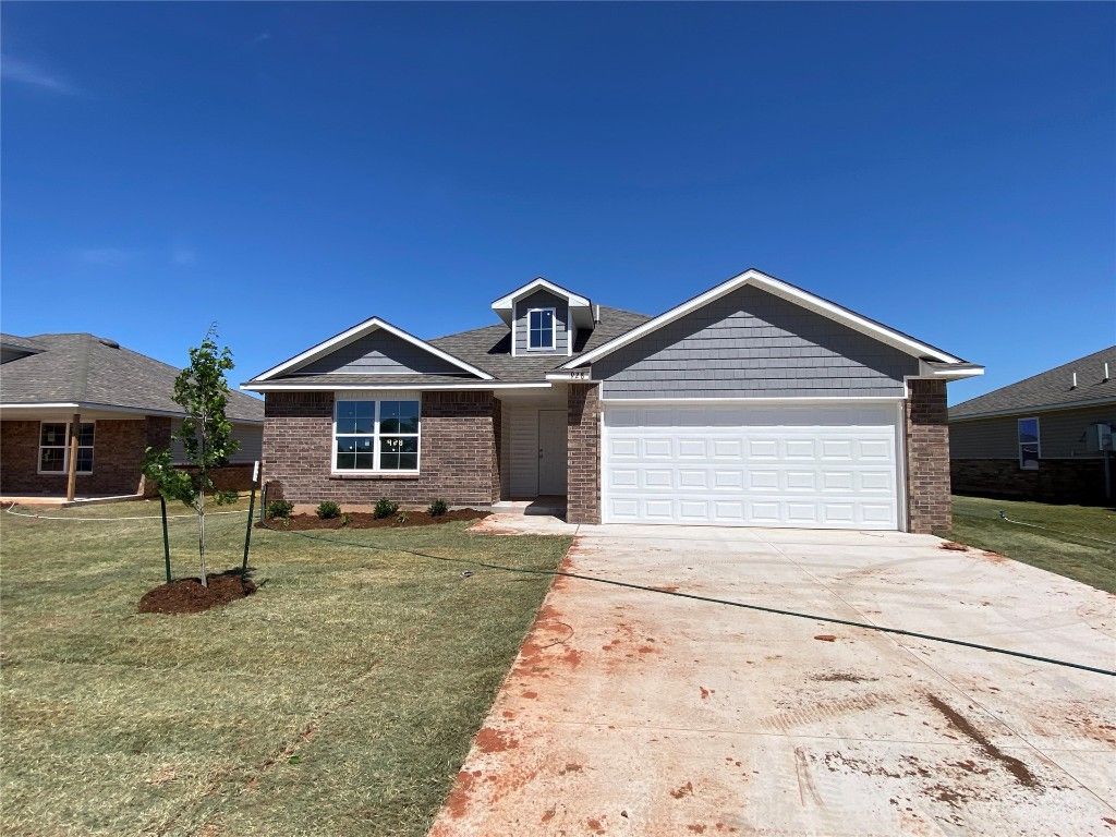 928 S Bear Lane, Mustang, OK 73064