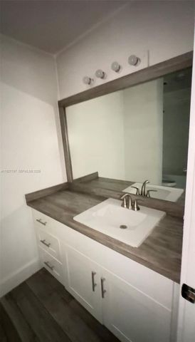 1595 NE 135th St 427, North Miami, FL 33161