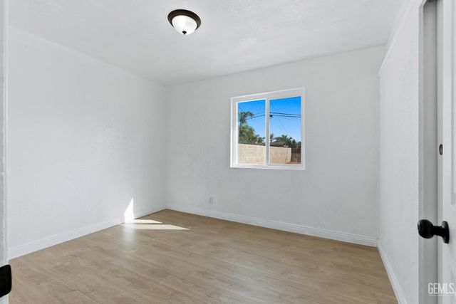 315 Churchill Drive, Bakersfield, CA 93307