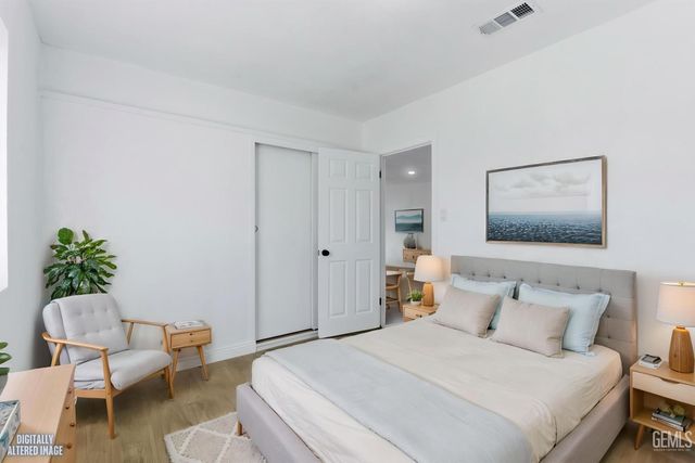 315 Churchill Drive, Bakersfield, CA 93307