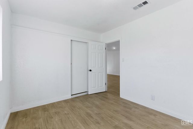 315 Churchill Drive, Bakersfield, CA 93307