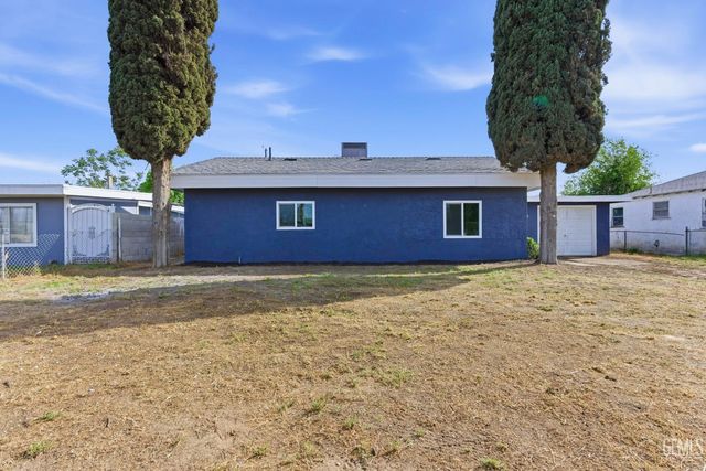315 Churchill Drive, Bakersfield, CA 93307
