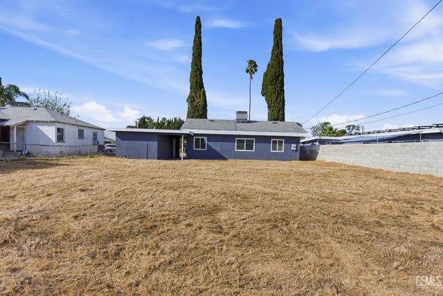 315 Churchill Drive, Bakersfield, CA 93307