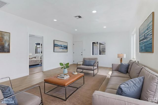 315 Churchill Drive, Bakersfield, CA 93307