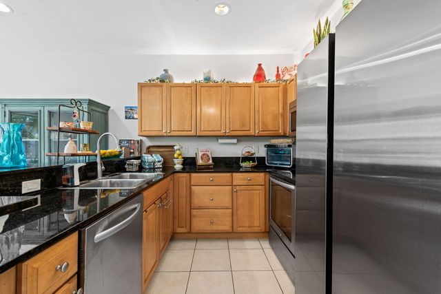 4086 W Palm Aire Drive 18, Pompano Beach, FL 33069