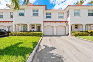 4086 W Palm Aire Drive 18, Pompano Beach, FL 33069