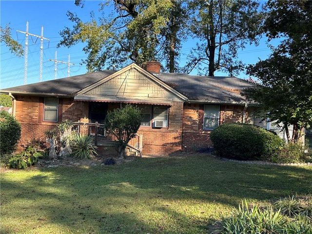 3552 Linecrest Road, Ellenwood, GA 30294