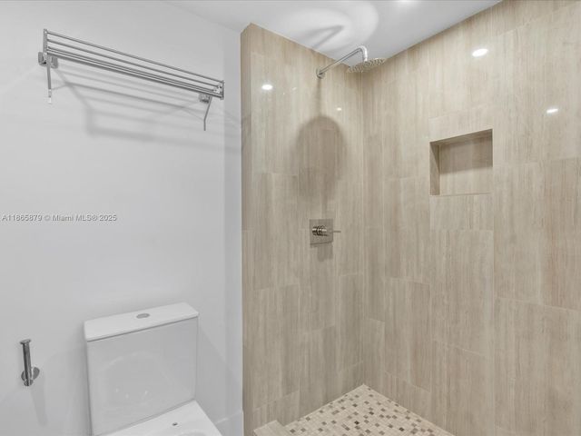 1134 71st St, Miami Beach, FL 33141