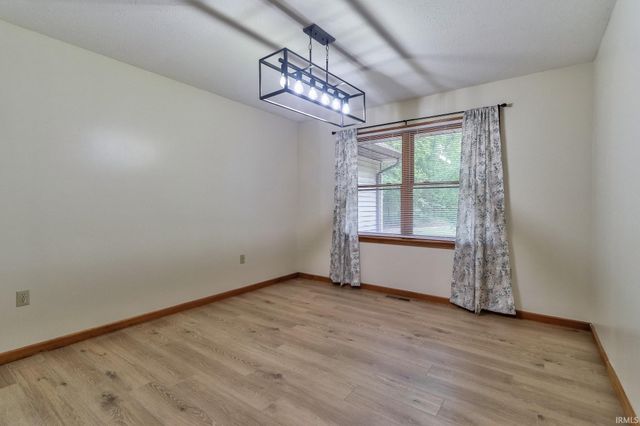 14573 N County Road 600, Lamar, IN 47550