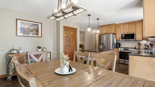 4545 Palmer Lane, Eau Claire, WI 54701