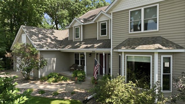 4545 Palmer Lane, Eau Claire, WI 54701