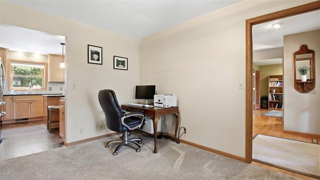 4545 Palmer Lane, Eau Claire, WI 54701
