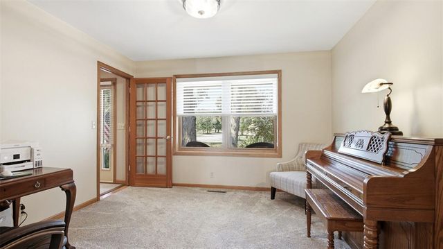 4545 Palmer Lane, Eau Claire, WI 54701