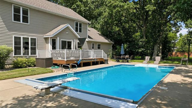 4545 Palmer Lane, Eau Claire, WI 54701