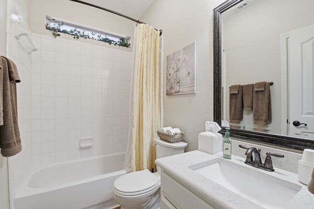1117 Crestview Drive, Bedford, TX 76021