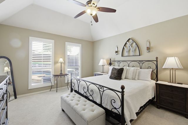 1117 Crestview Drive, Bedford, TX 76021