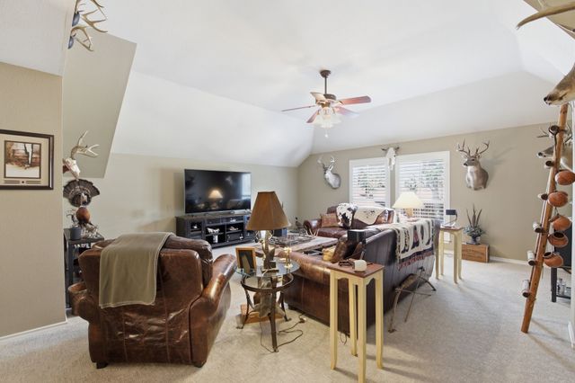 1117 Crestview Drive, Bedford, TX 76021