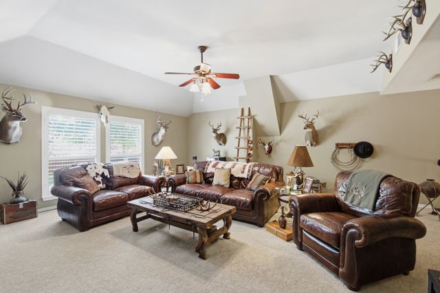 1117 Crestview Drive, Bedford, TX 76021
