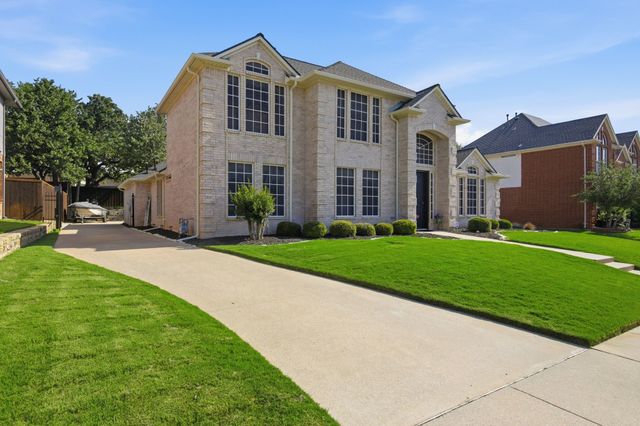 1117 Crestview Drive, Bedford, TX 76021