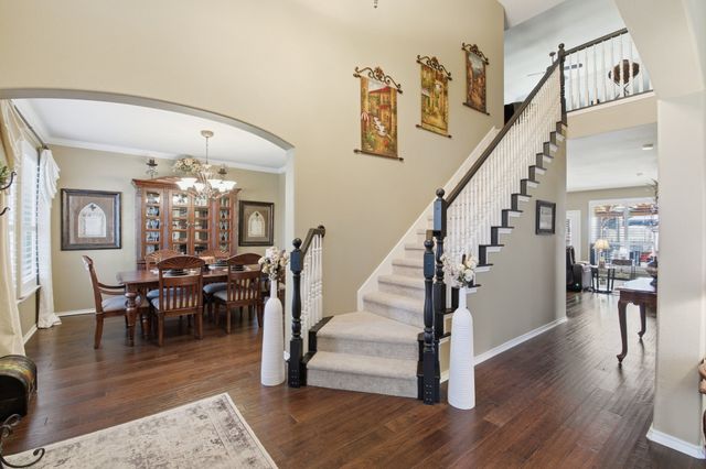 1117 Crestview Drive, Bedford, TX 76021