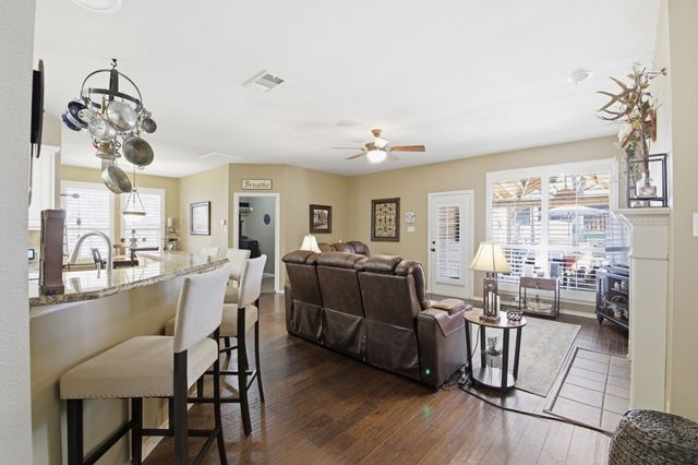 1117 Crestview Drive, Bedford, TX 76021