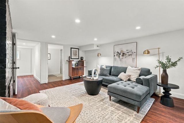 10735 Densmore Avenue N, Seattle, WA 98133