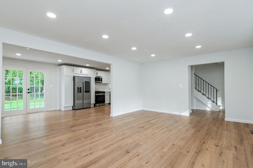 Image 11 of property listing at 10906 BENNINGTON DR, Upper Marlboro, MD 20774