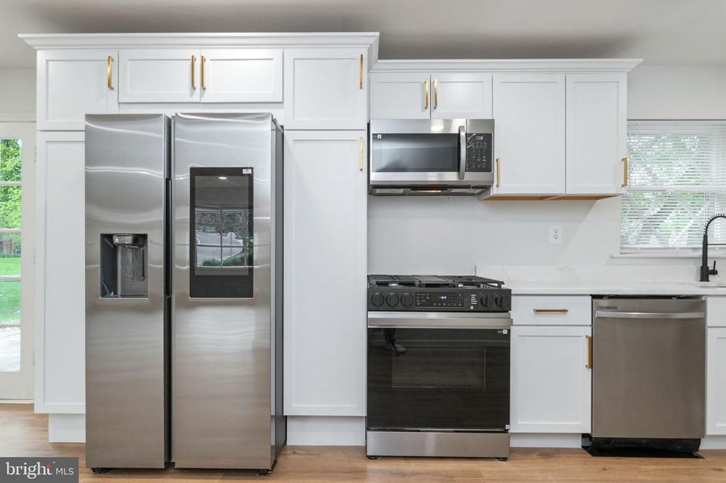 Image 15 of property listing at 10906 BENNINGTON DR, Upper Marlboro, MD 20774