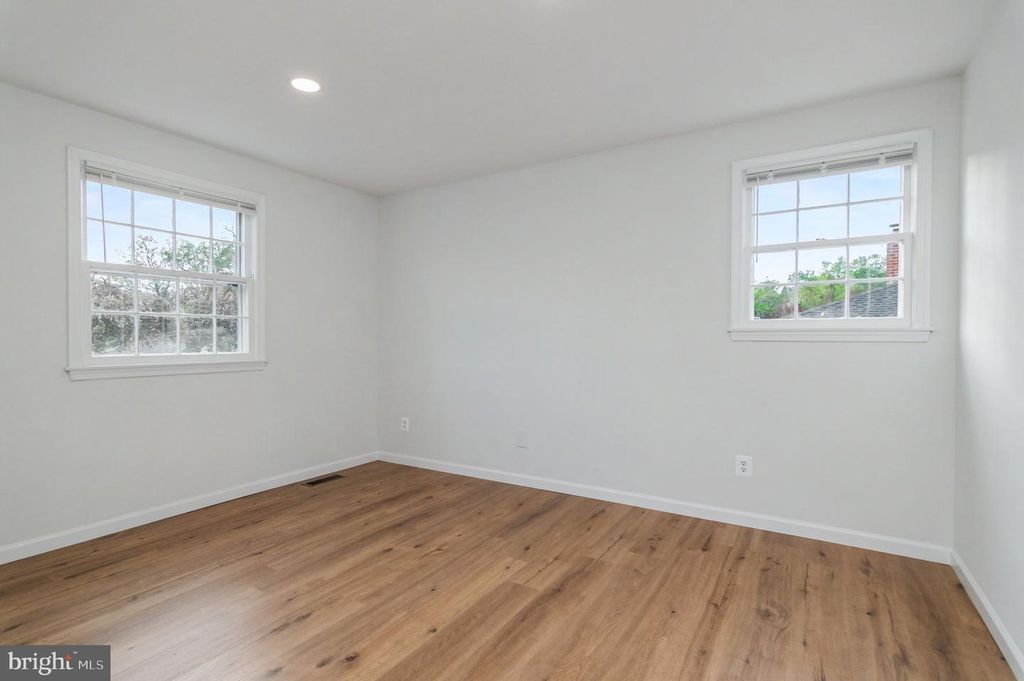 Image 26 of property listing at 10906 BENNINGTON DR, Upper Marlboro, MD 20774