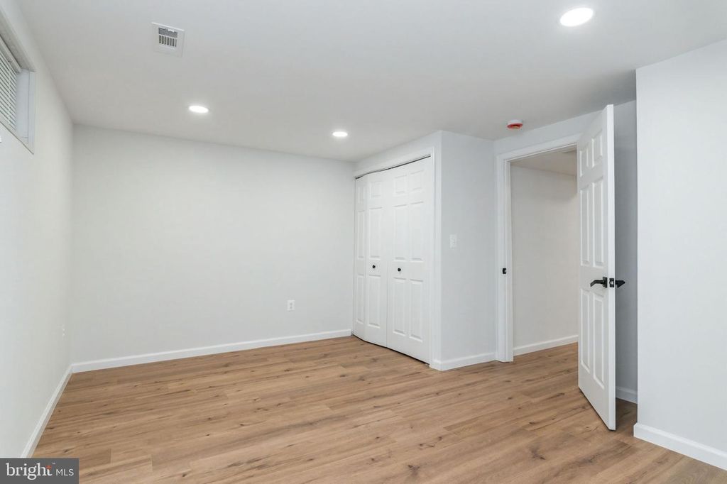 Image 32 of property listing at 10906 BENNINGTON DR, Upper Marlboro, MD 20774