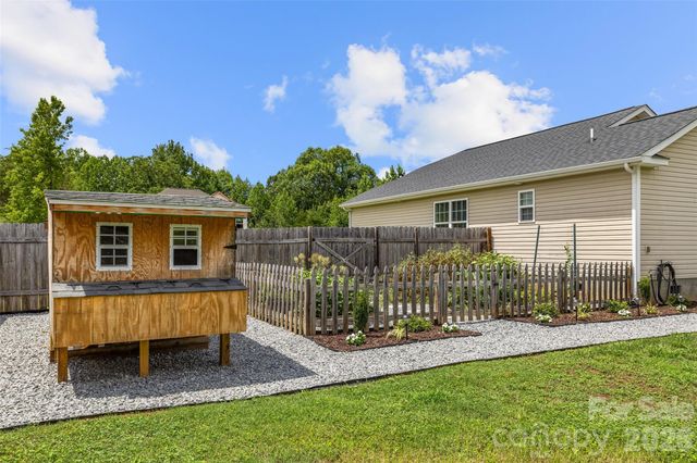 213 Planters Row Road, Iron Station, NC 28080