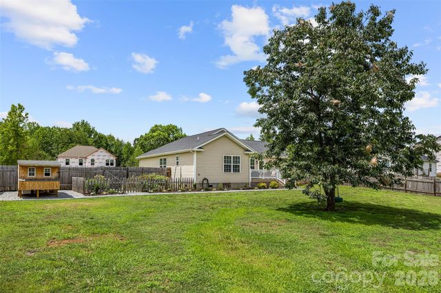 213 Planters Row Road, Iron Station, NC 28080