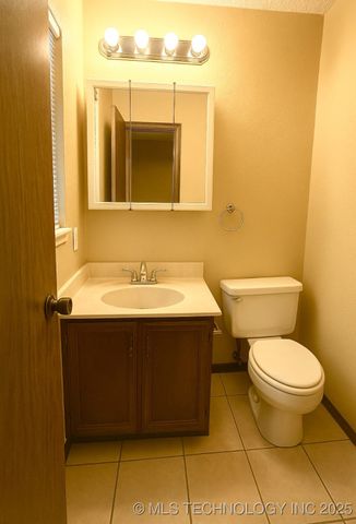 6120 N Wheeling Avenue, Tulsa, OK 74130