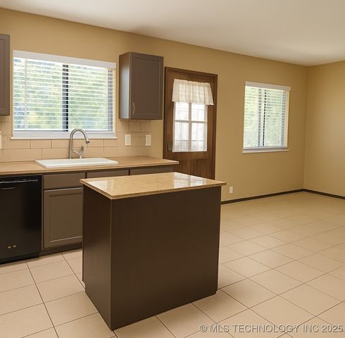 6120 N Wheeling Avenue, Tulsa, OK 74130