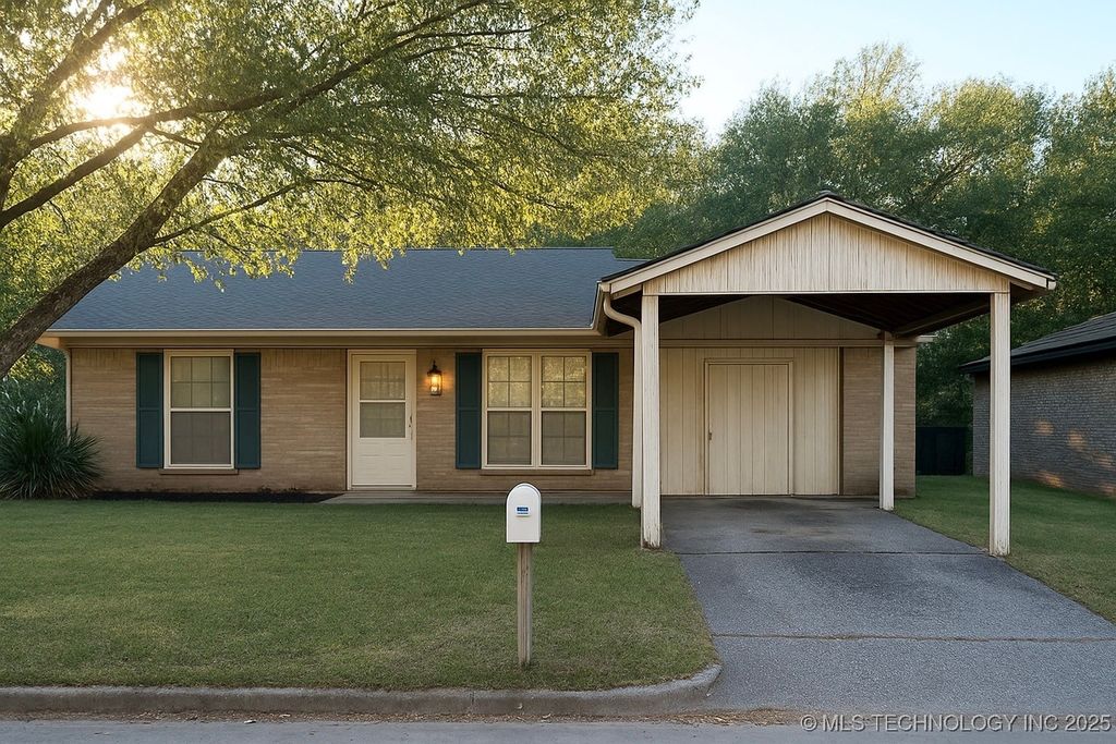 6120 N Wheeling Avenue, Tulsa, OK 74130