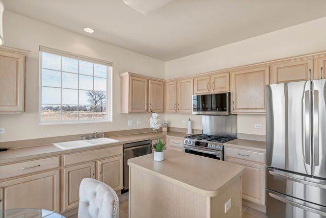 11268 Bellflower Lane, Huntley, IL 60142