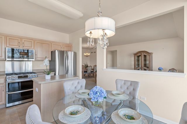 11268 Bellflower Lane, Huntley, IL 60142