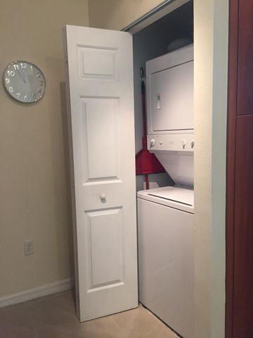 100 NE 6th Street, Boynton Beach, FL 33435