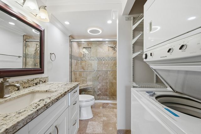 10434 Sunrise Lakes Boulevard 206, Sunrise, FL 33322