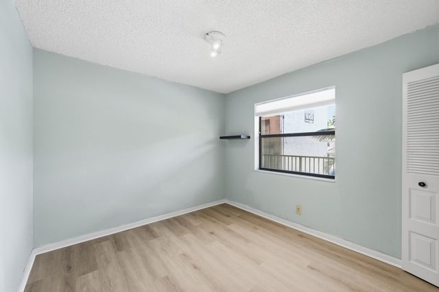 10434 Sunrise Lakes Boulevard 206, Sunrise, FL 33322