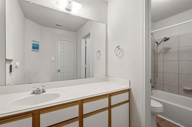 3526 Barkers Crossing Avenue, Houston, TX 77084