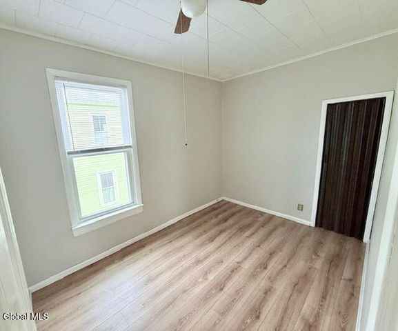 902 3rd Avenue, Troy, NY 12182