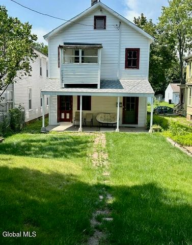 902 3rd Avenue, Troy, NY 12182