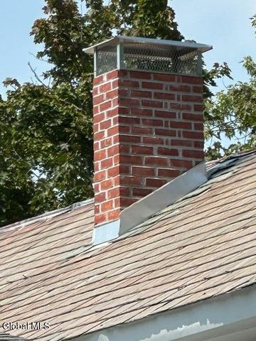 902 3rd Avenue, Troy, NY 12182