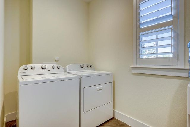 319 Buffalo TRL, Liberty Hill, TX 78642