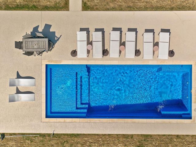 319 Buffalo TRL, Liberty Hill, TX 78642