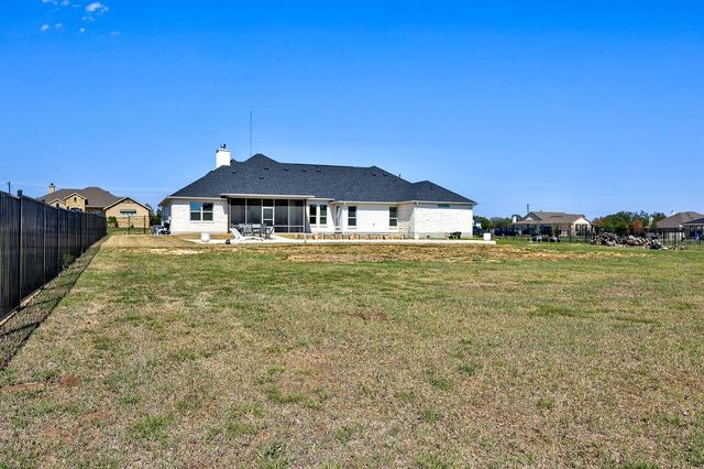 319 Buffalo TRL, Liberty Hill, TX 78642