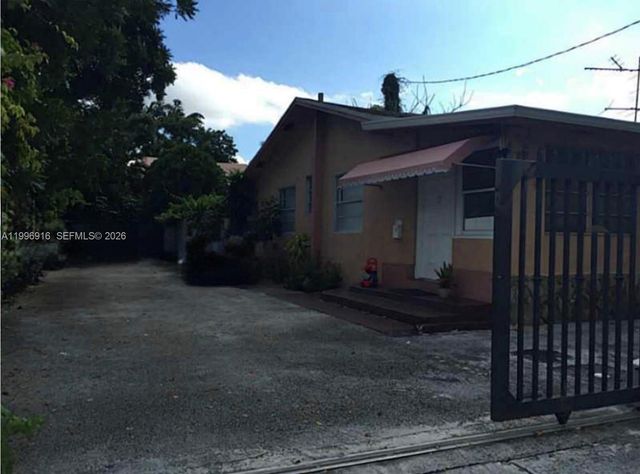 2528 SW 16th St, Miami, FL 33145